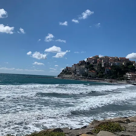 Al Mare Con Giardino Nyaraló *