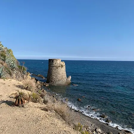 Al Mare Con Giardino